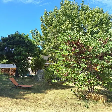 Maison * Pierrerue (Alpes-de-Haute-Provence)